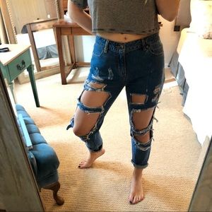 Distressed Boyfriend Jeans **NWOT**